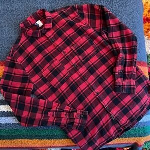 Red Plaid Flannel Button-up Shirt